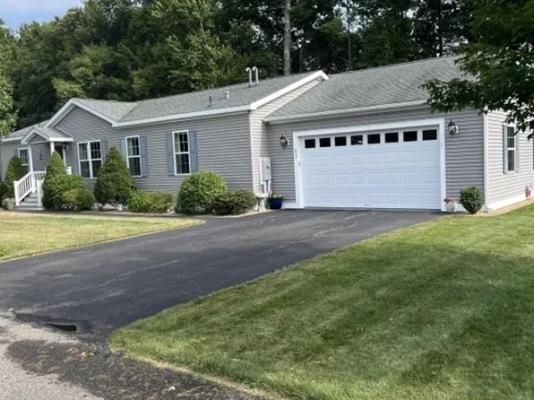 11 Goldenrod Way, North Hampton, NH 03862