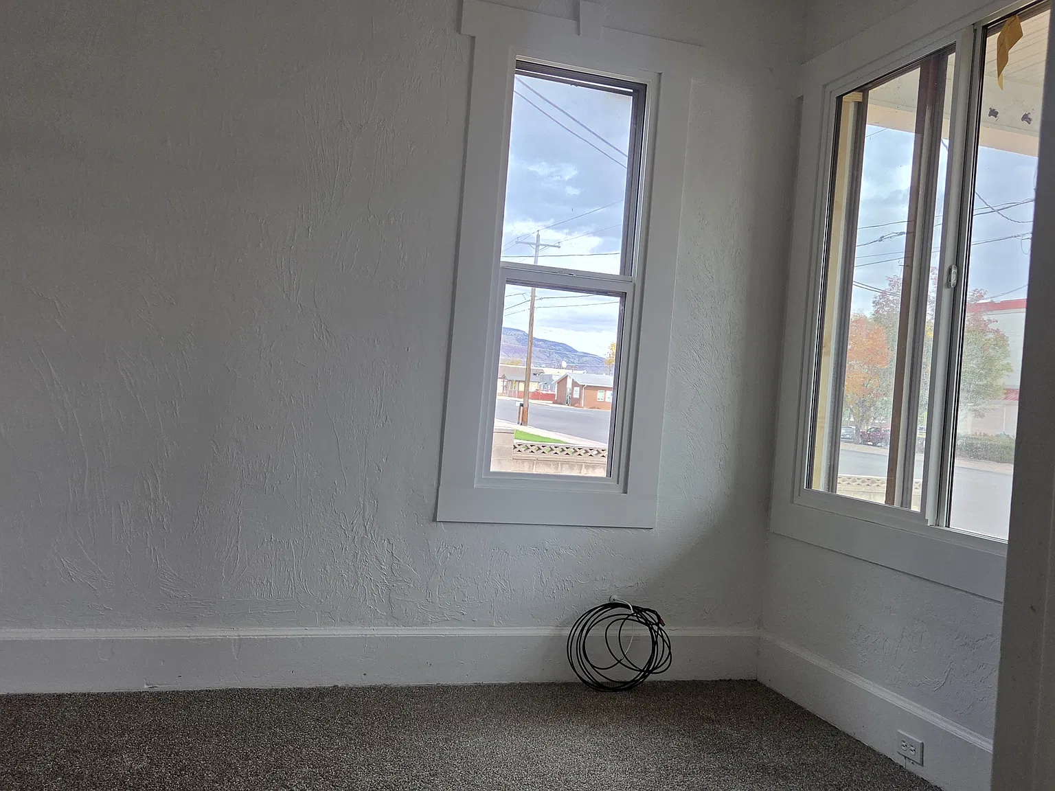 260 S 100 W - 2 — Photo 3