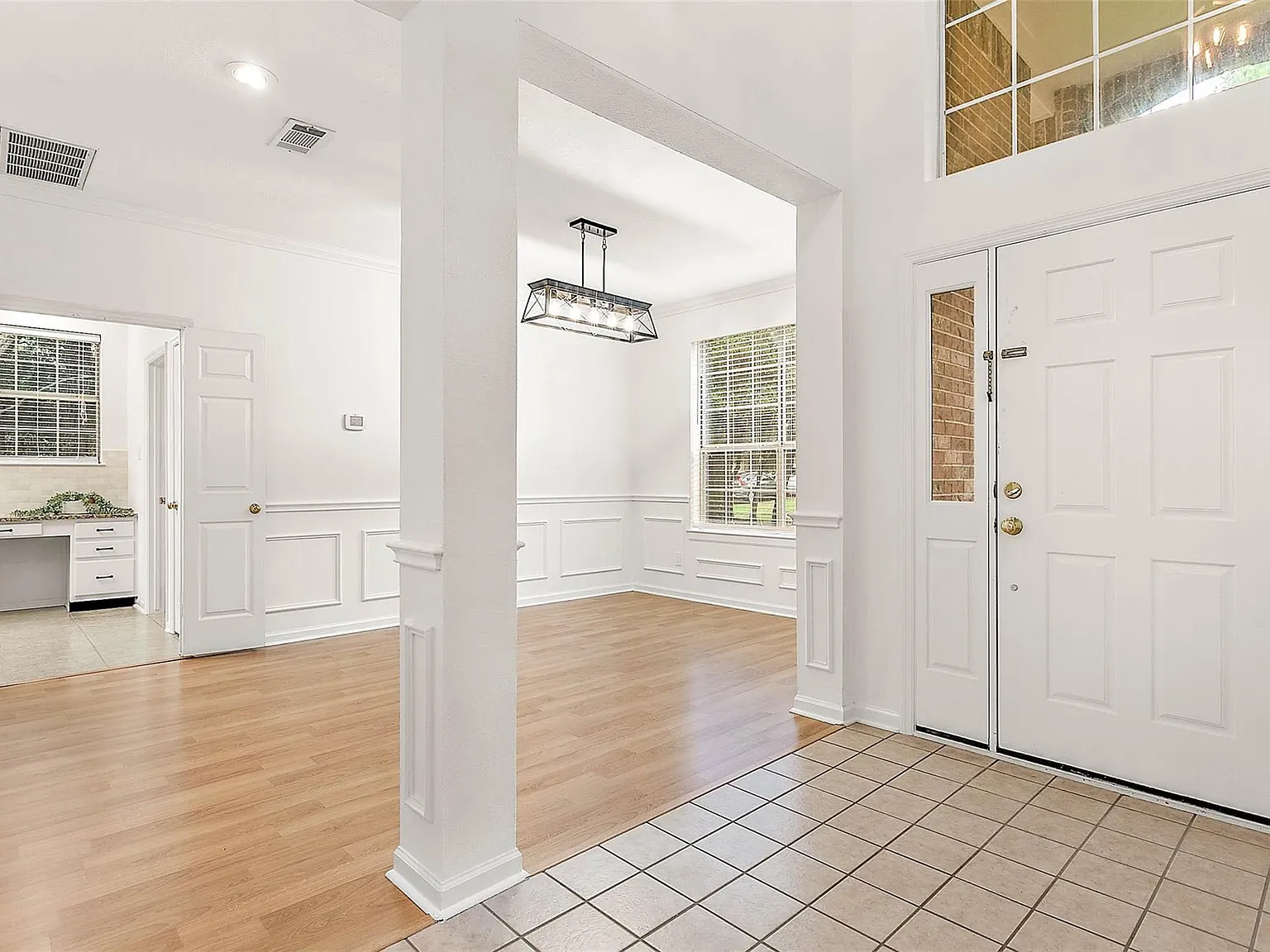 4 bed, 2.5 bath, 2626 sqft, $3,000 — Photo 3