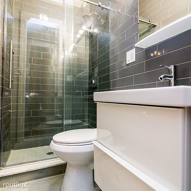 256_Graham_Avenue-10 (2)