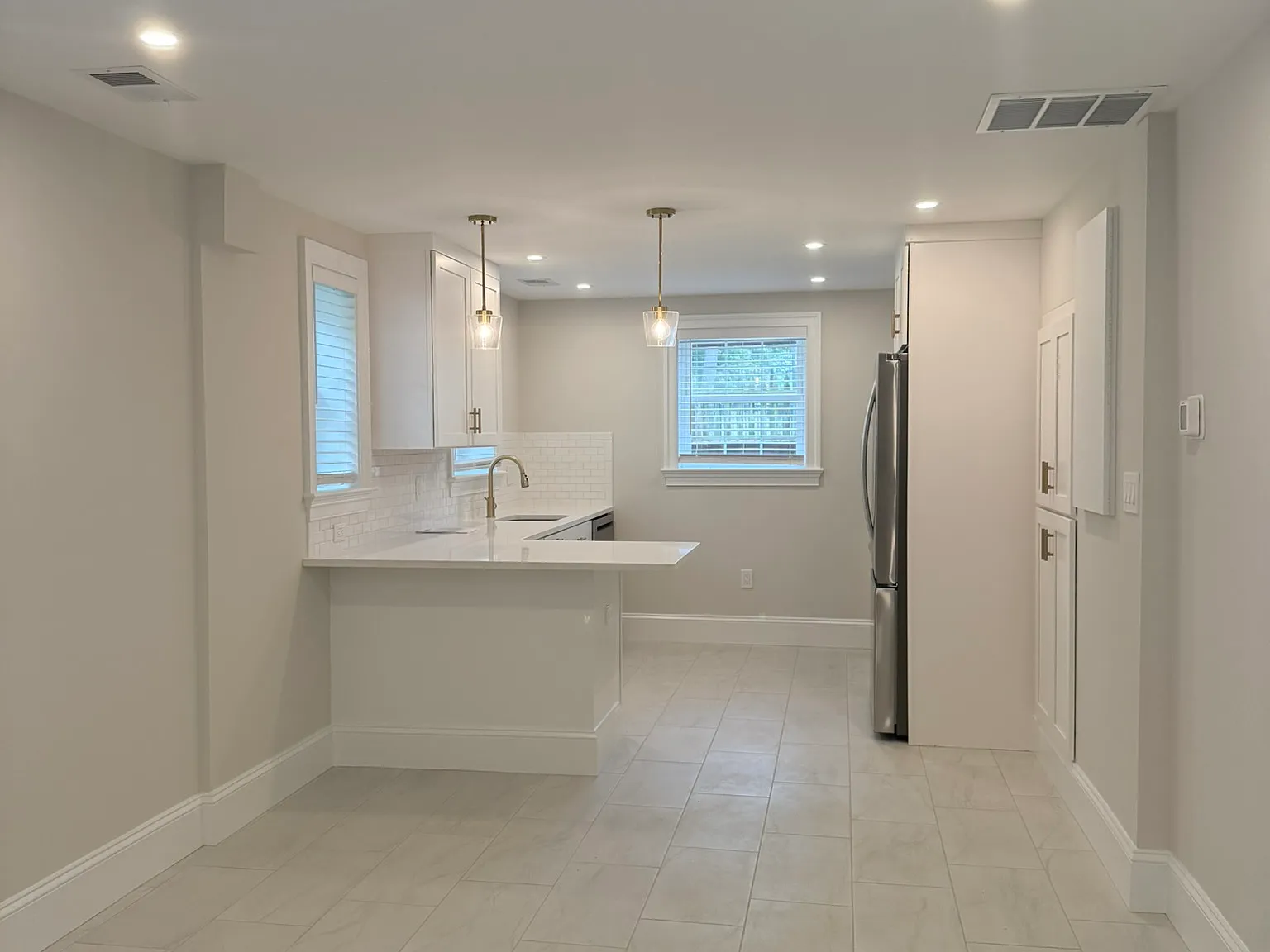 1 bed, $1,900 — Photo 2