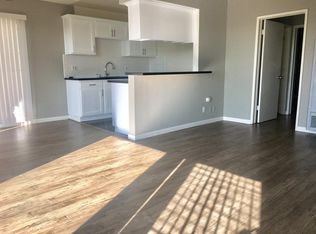 4615 E Broadway APT 1, Long Beach, CA 90803