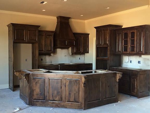 4th image of 105 New Braunfels