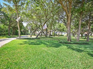 2424 Scenic Ct, Cedar Hill, TX 75104