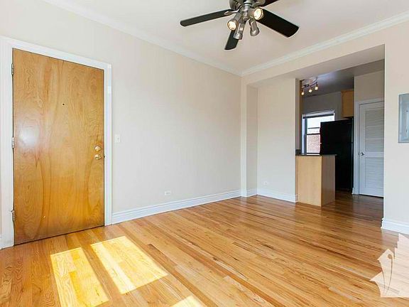 4th image of 1212 W Waveland Ave #3A