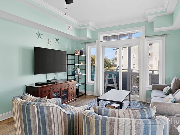 3rd image of 1217 Bay Street #101C