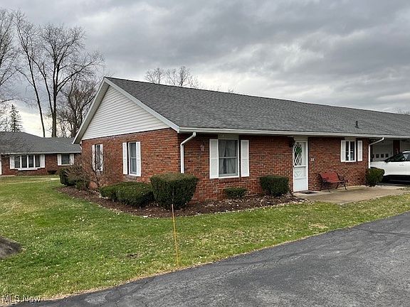 2nd image of 538 Hawley Ave