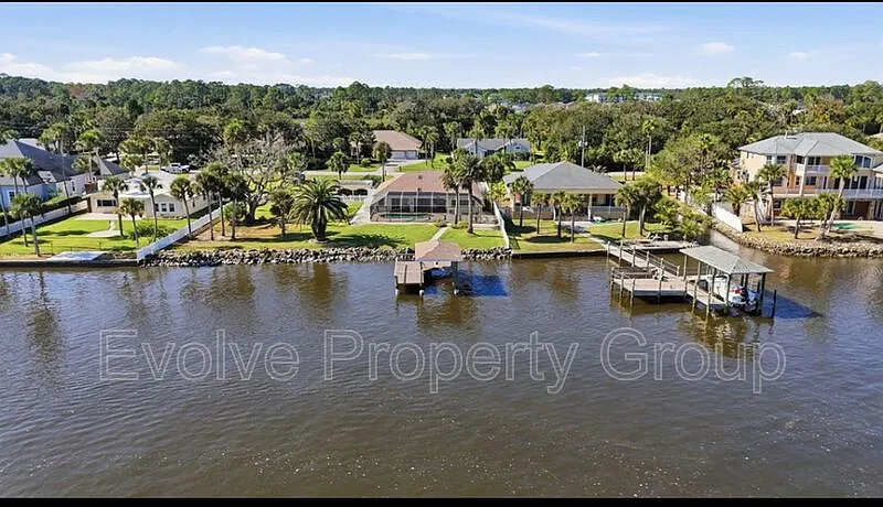 3 bed, 2.0 bath, 2228 sqft, $5,500 — Photo 4