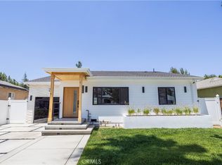 17905 Bullock St, Encino, CA 91316