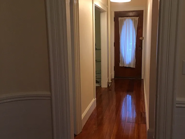 7 Burr St #1 — Photo 2