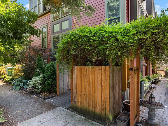 Walkway to other townhomes
