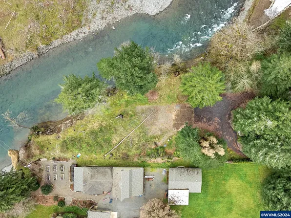 11133 Riverwood Dr SE, Lyons, OR 97358