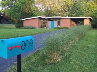 809 Cheviot Ct, Saint Louis, MO 63122