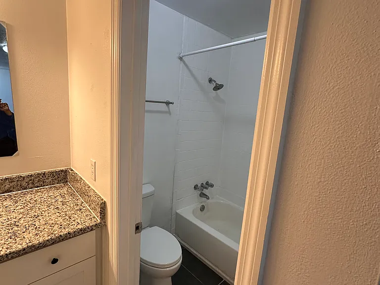 2811 SW Archer Rd #Z246 — Photo 1