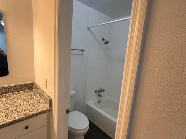 2811 SW Archer Rd, Gainesville, FL