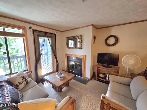 1312 Stembogan Valley #127-E, Claysburg, PA 16625
