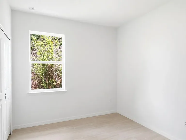 67 Glover St #102 — Photo 9