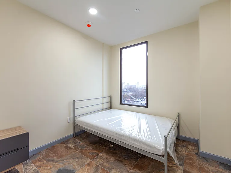 216 N River St #201 — Photo 5