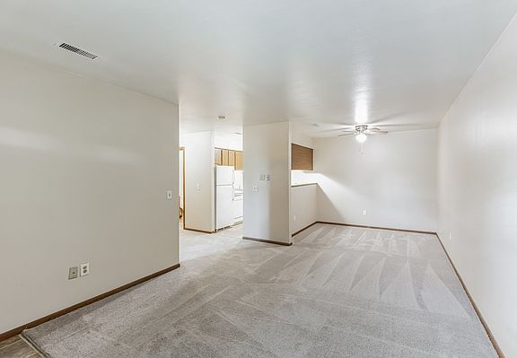 4th image of 426 Beacon St #2016-4