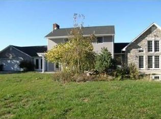 5984 Waterfowl Rd, Schnecksville, PA 18078