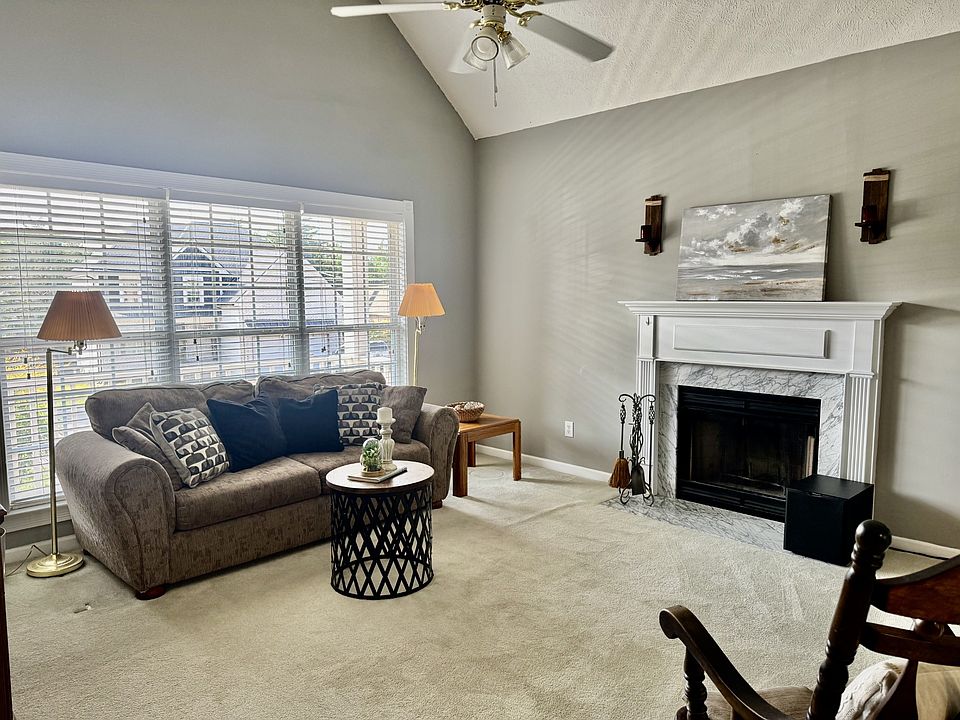 1st image of 6436 Paddington Way