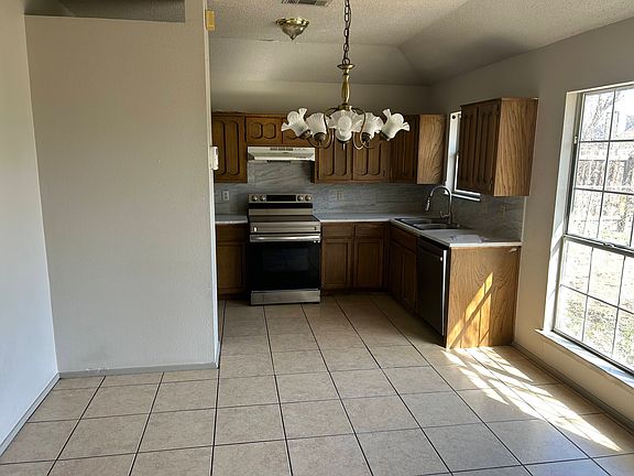 Kitchen:dining_03042025