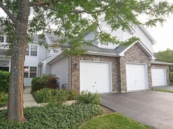 3089 Kentshire Cir, Naperville, IL 60564