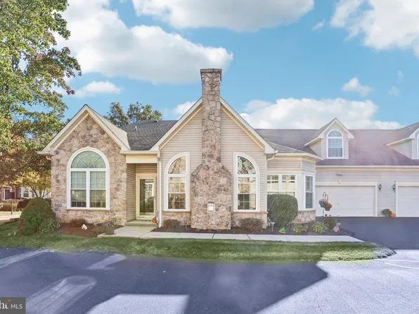 43 Shady Brook Dr #34, Langhorne, PA 19047