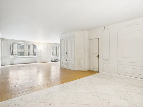 30 East 62nd Street image 2 of 16