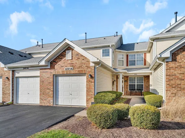 24058 Pear Tree Cir, Plainfield, IL 60585