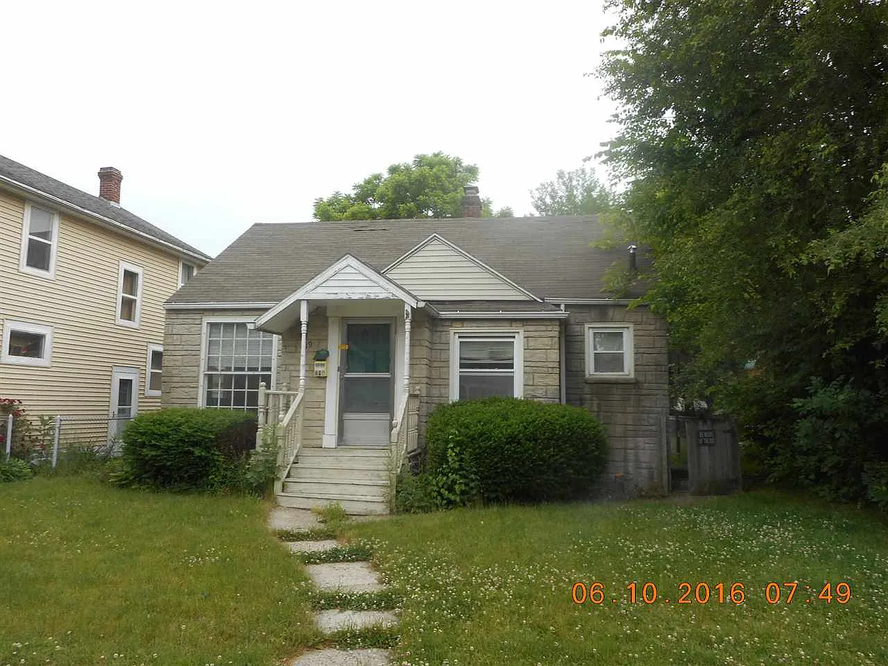 919 E Irvington Ave photo 1