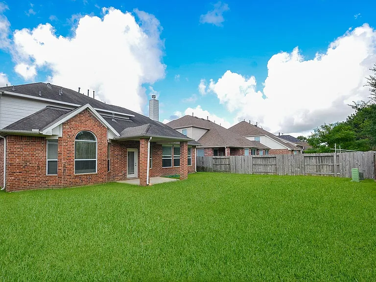 5218 Lacey Oak Meadow Dr — Photo 42