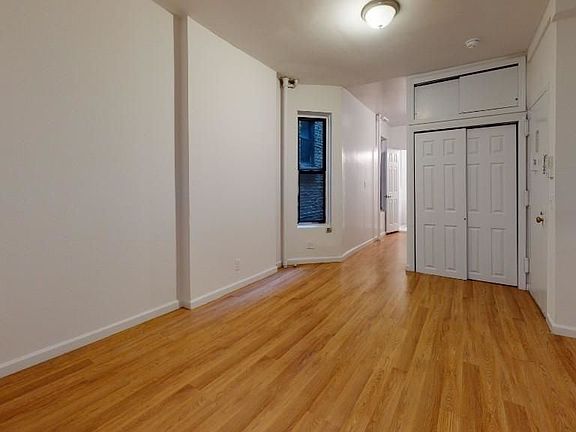 4th image of 429 E 73rd St #3FW1