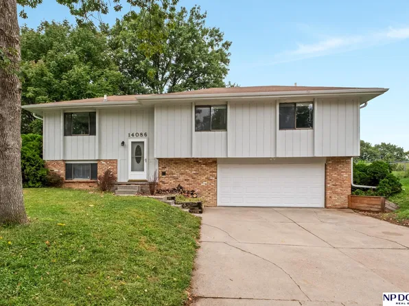 14086 Monroe Cir, Omaha, NE 68137