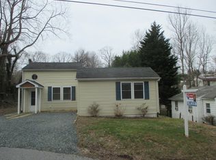 6220 2nd St, Chesapeake Beach, MD 20732