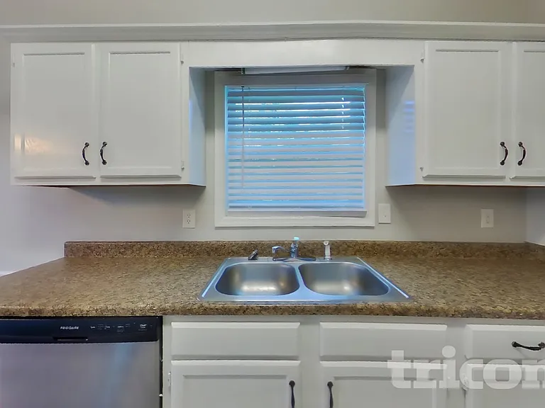 105 Daileys Plantation Dr — Photo 6