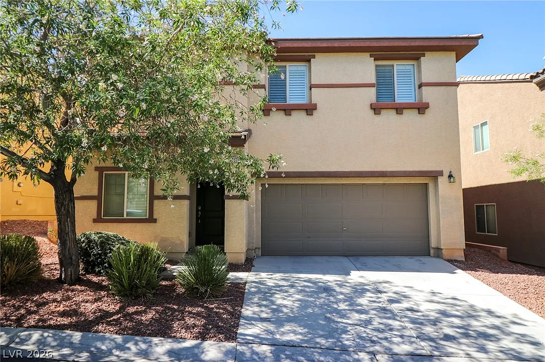 3 bed, 2.5 bath, 1985 sqft, $2,200 — Photo 2