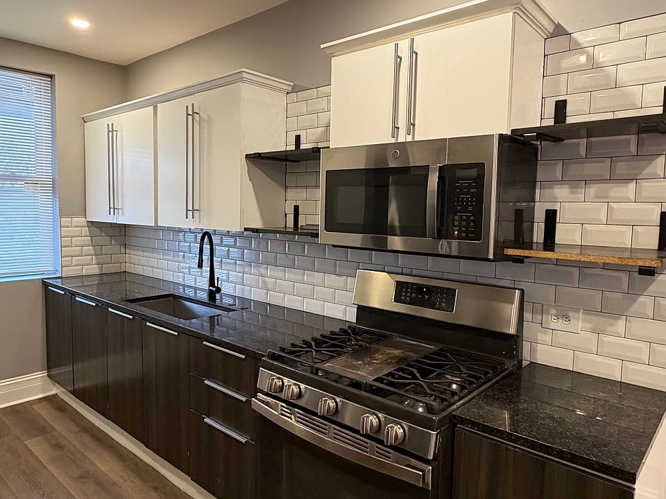 1st image of 9349 S Laflin St #3