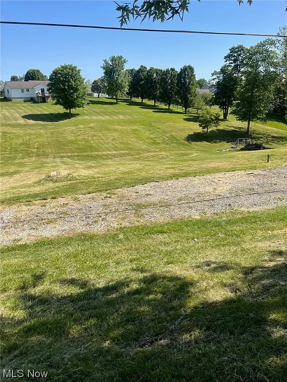 955 Oak Grove Rd photo 1