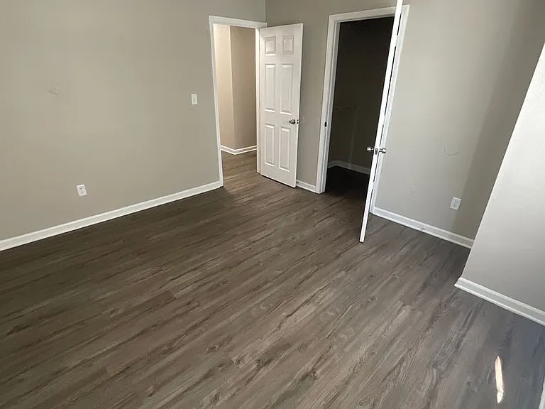 854 Eugene St — Photo 13