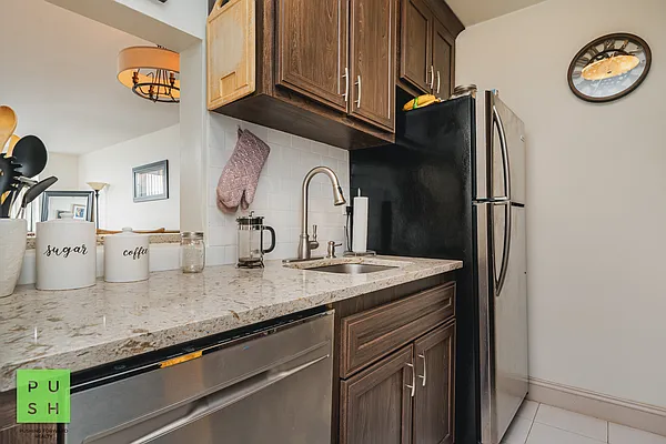 Sold by Pushing Forward Realty LLC | media 7