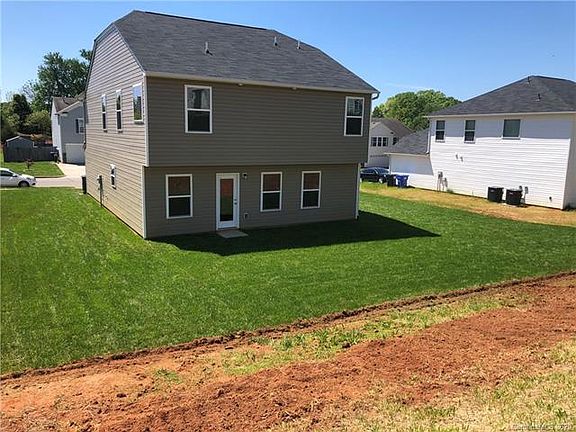 3rd image of 176 Altondale Dr