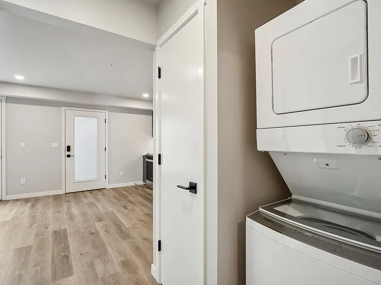 5480 NE 36th Ave — Photo 22
