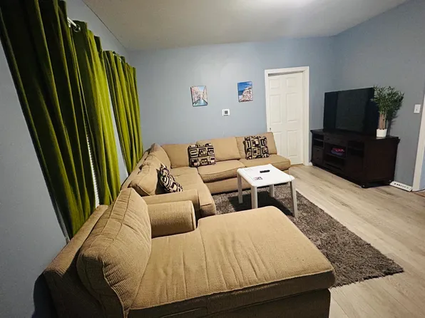 (undisclosed Address), Indian Orchard, MA 01151