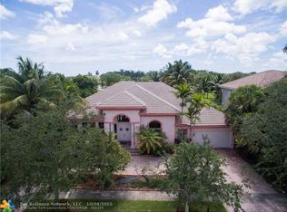 5476 Estate Oak Cir, Fort Lauderdale, FL 33312