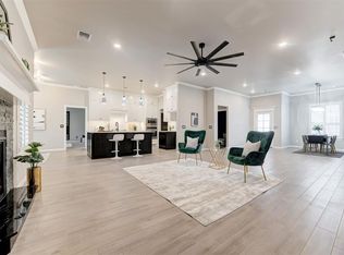 8100 Poplar Dr, Edmond, OK 73034