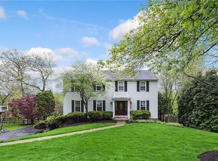 2437 Bellwood Dr, Pittsburgh, PA