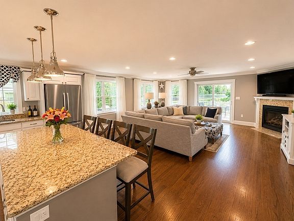 4th image of 122 Marrett Rd