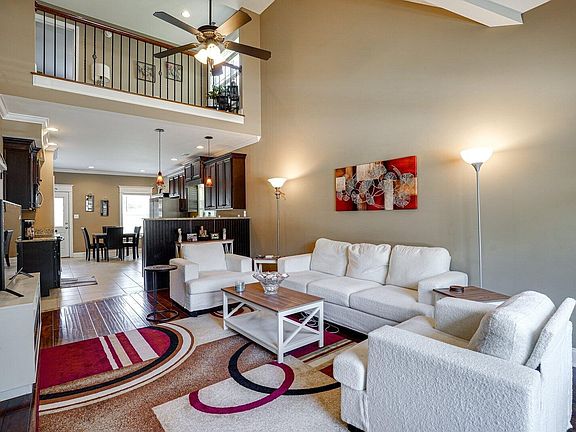 5th image of 1707 New Castle Dr NE