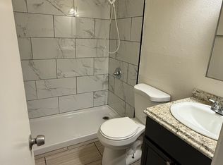 300 S 7th Ave APT 2, Barstow, CA 92311